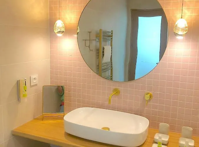 Les Nuits Petillantes Guest house